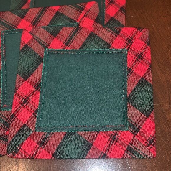 6 plaid Christmas fabric coasters - Picture 2 of 3